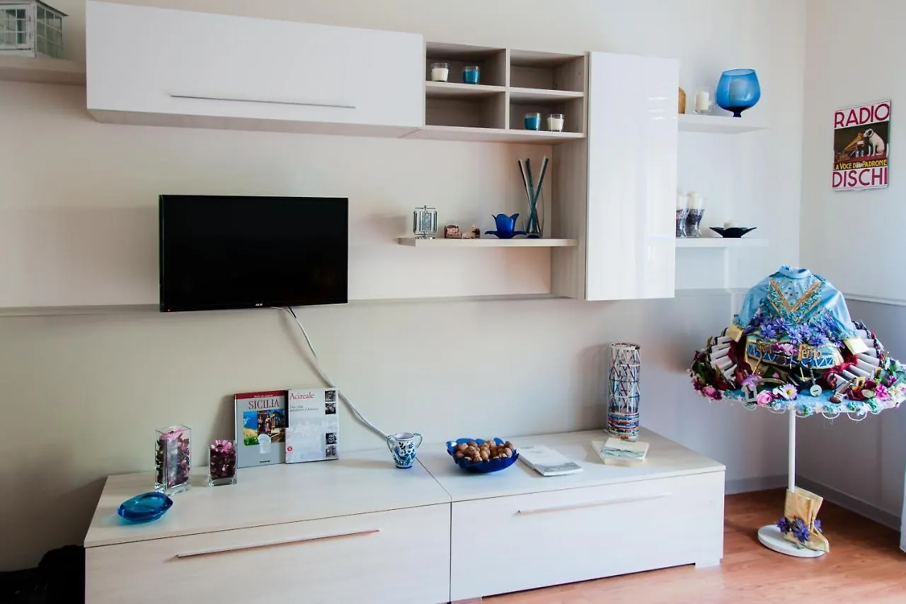 Apartment Appartampeppe Acireale