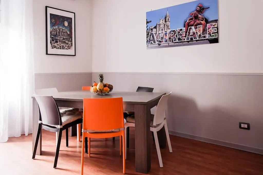 Apartment Appartampeppe Acireale